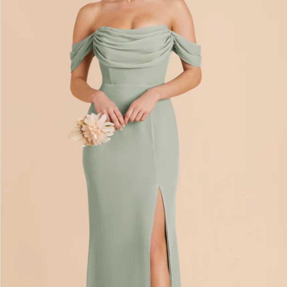 Elegant Off-Shoulder Green Dress